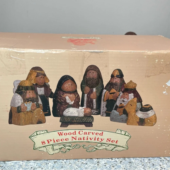 Vintage Christmas Traditions Wood Carved  Nativity Set 8 Piece Set Original Box - Picture 2 of 11